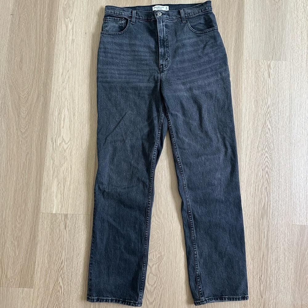 Abercrombie & Fitch 90s Straight Ultra High Rise Jeans